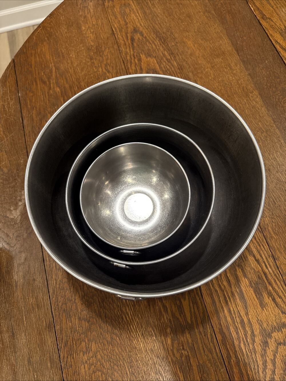 3-Vintage Regal Quality Stainless Steel Nesting Mixing Bowls With Hook